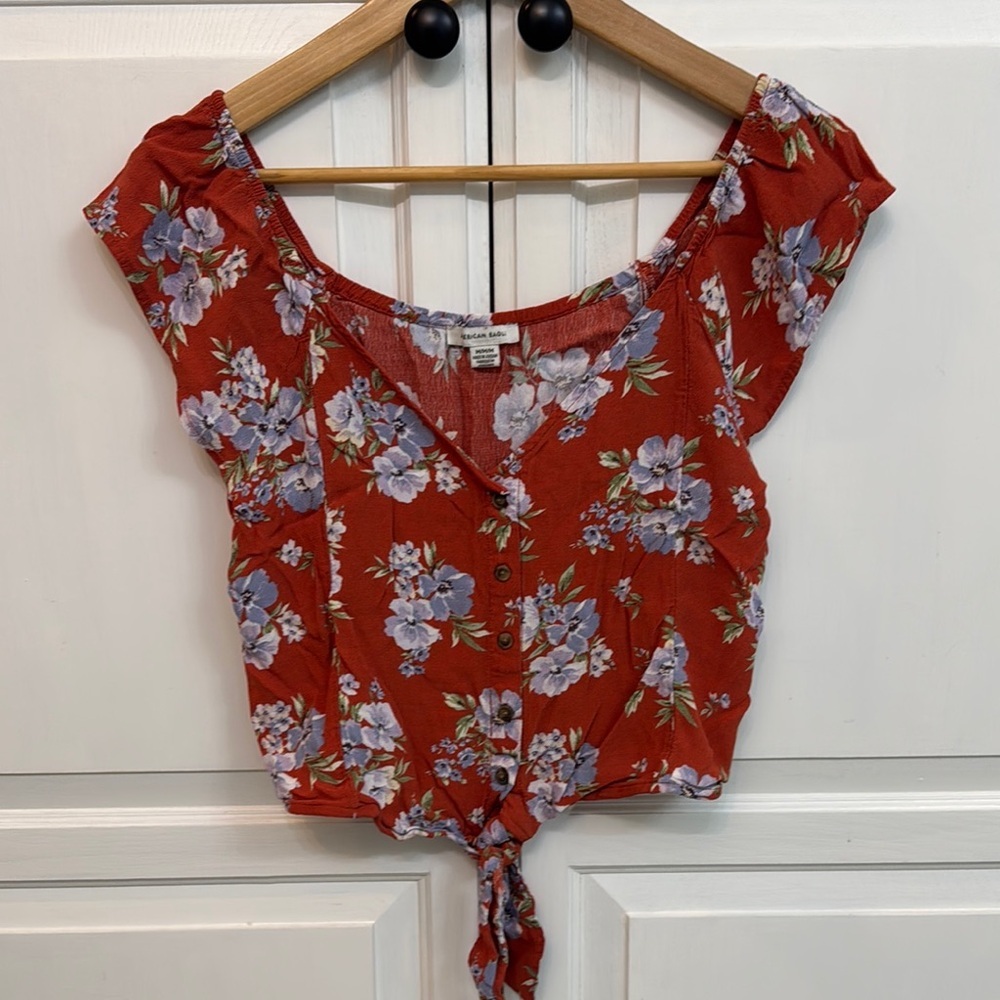 American Eagle Outfitters Rust Red Floral Tie-Front Blouse